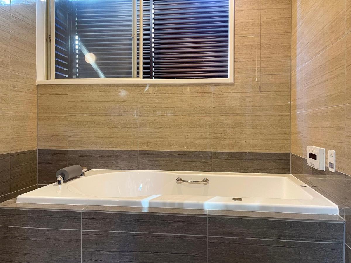 Biwa-Lakeside Cottage B B Dylan Minamikomatsu Ngoại thất bức ảnh